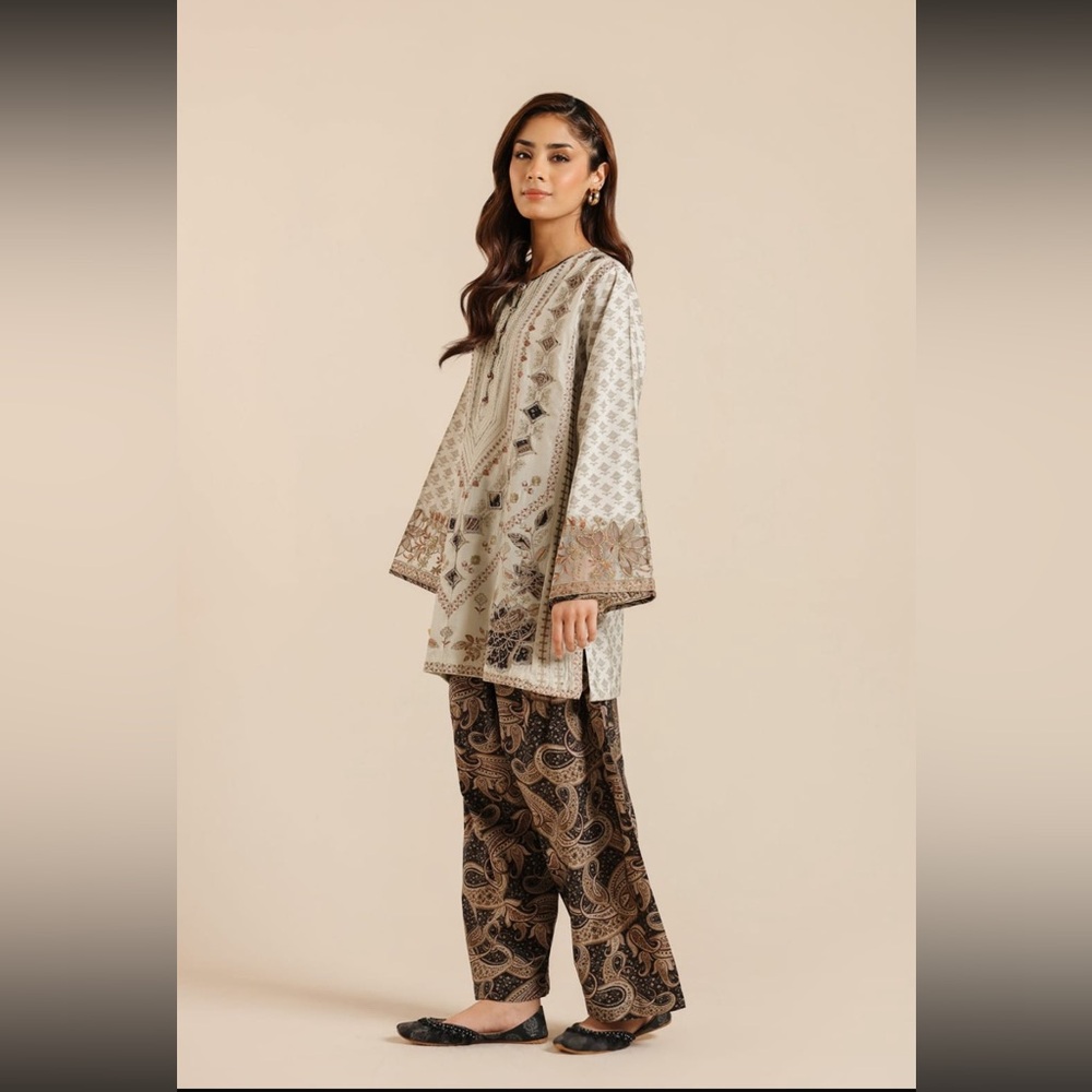 Pakistani Ethnic 2 piece outfit